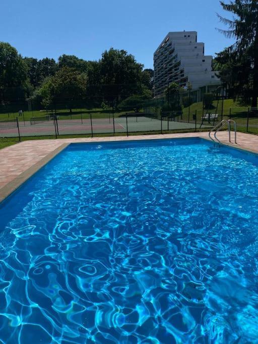 Superbe T3 Lumineux Sur Parc Arbore Avec Piscine Anglet Esterno foto